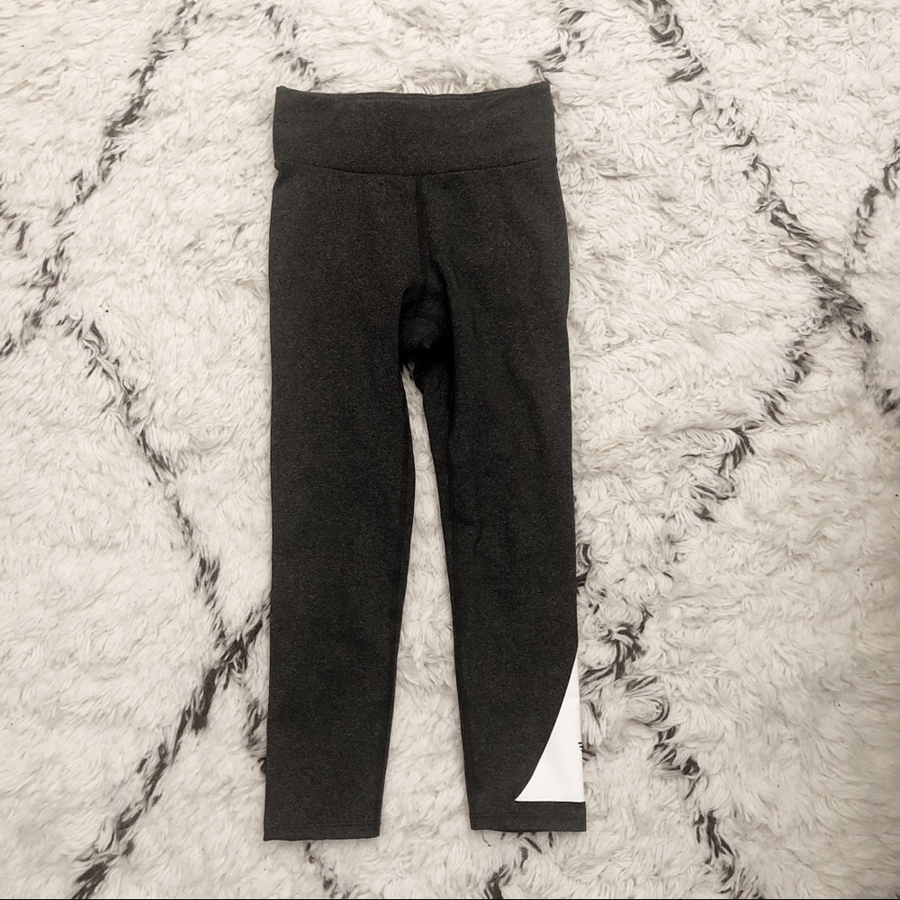 Heroine Sport Grey + White Tights
